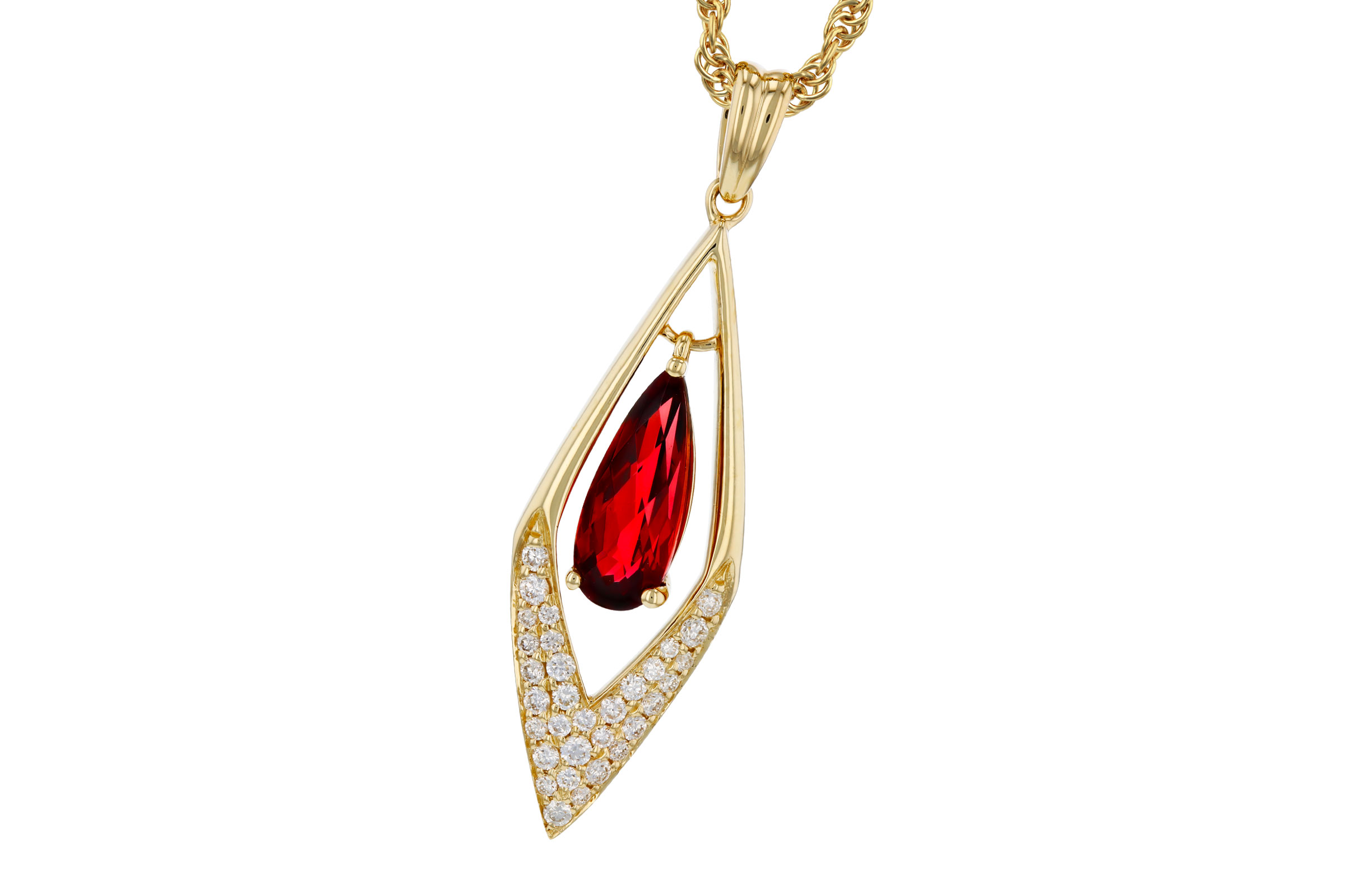 K312-01843: NECK .93 GARNET 1.10 TGW (10x4MM GAR)